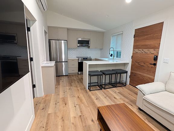 5th image of 20421 Hatteras St