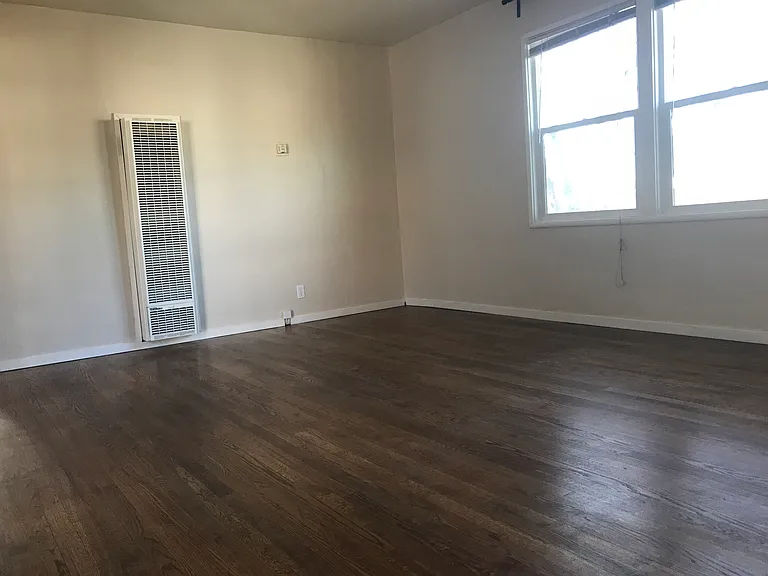 157 W Broadmoor Blvd #1 — Photo 12