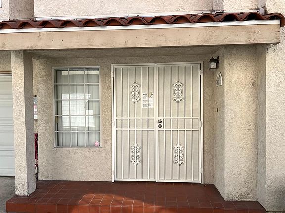 3rd image of 411 S Marguerita Ave