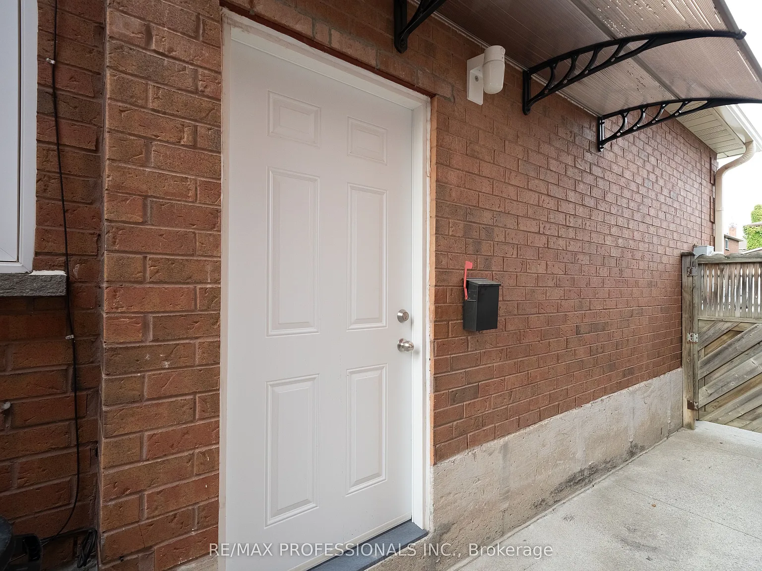 1 bed, $1,699 — Photo 3