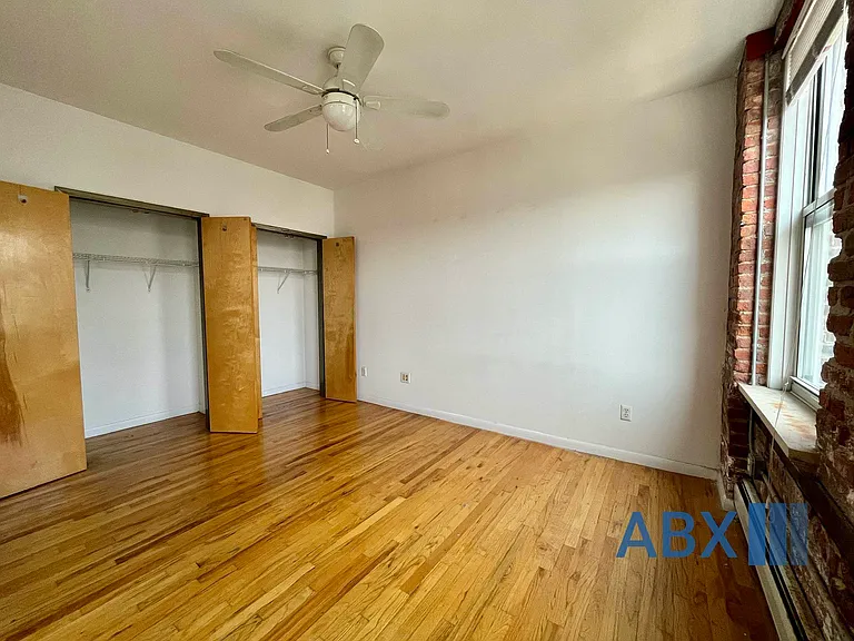 425 Keap St #4B — Photo 17