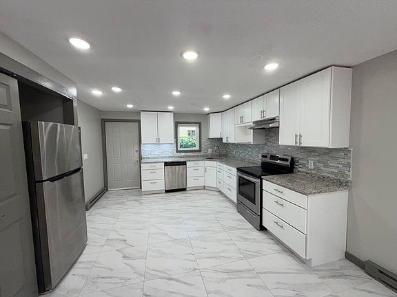 2nd image of 21 Pinecrest Ridge Rd #23
