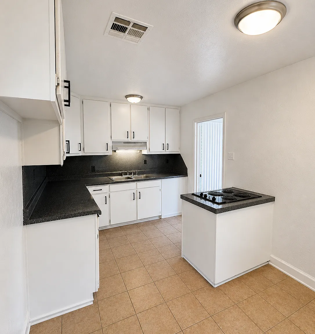 2 bed, 1200 sqft, $1,100 — Photo 4