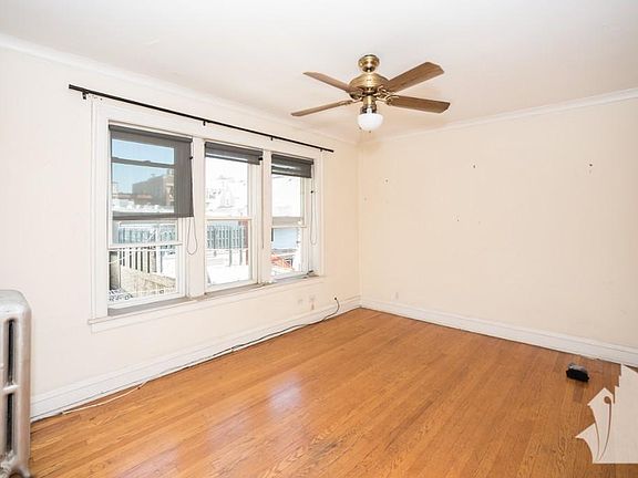 2nd image of 4855 N Seeley Ave #48571