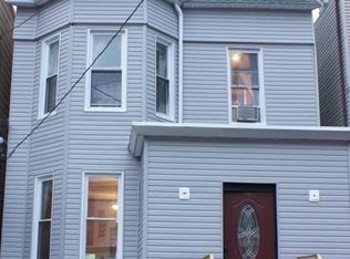 113 Oak St #1, Weehawken, NJ 07086