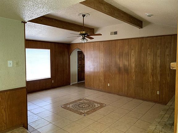 5th image of 5008 Emerald Lake Dr
