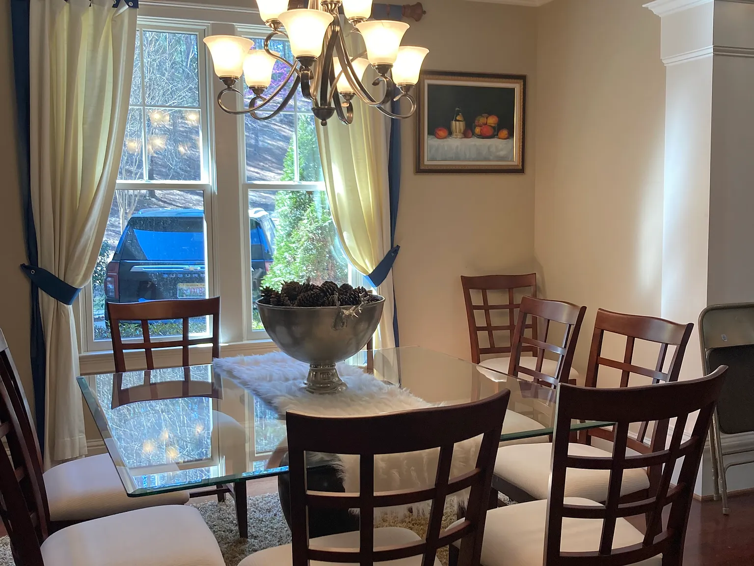 5 bed, 5.5 bath, 5460 sqft, $6,900 — Photo 2