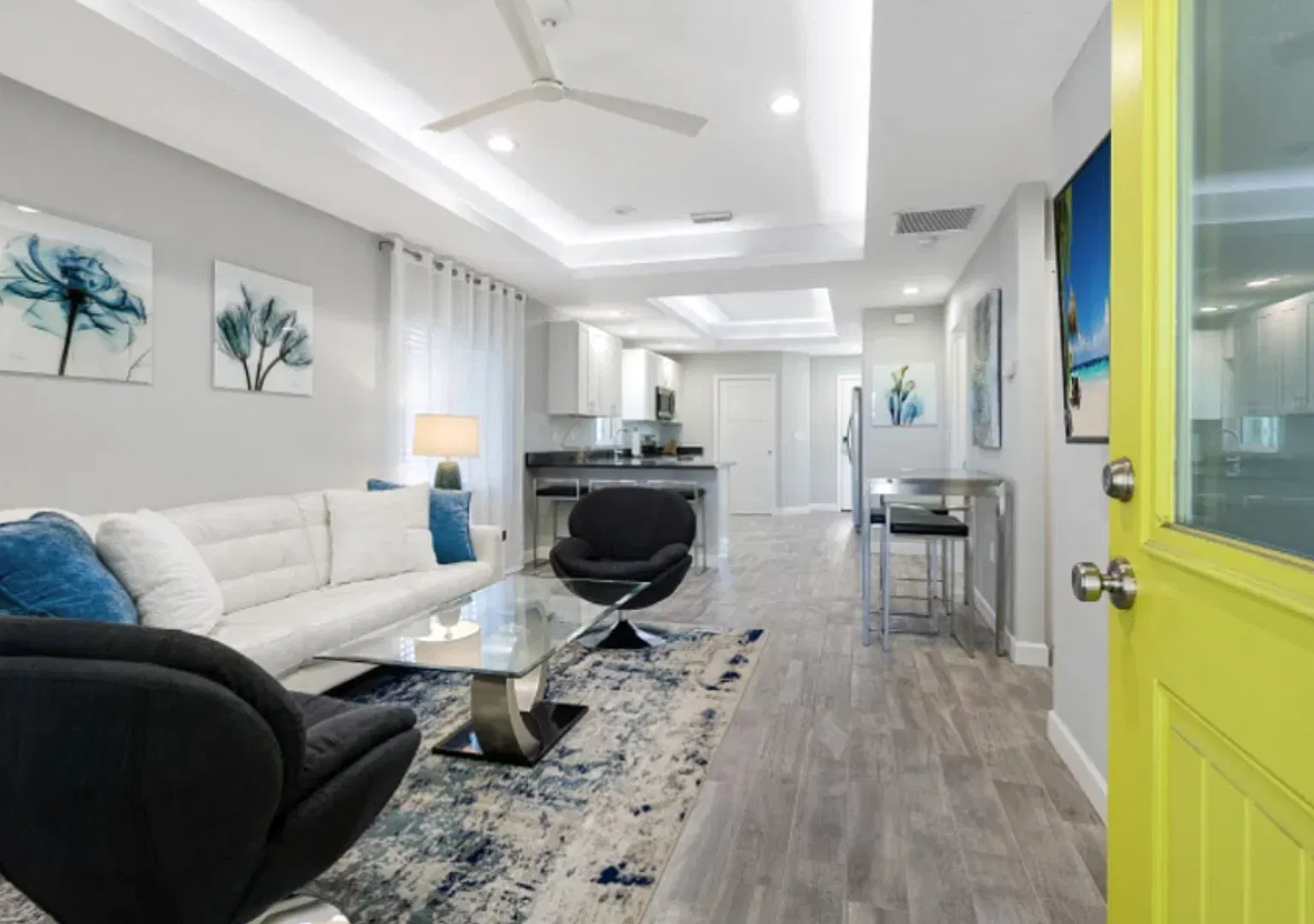 Furnished 2-bed / 2-bath home in Downtown Sarasota — Photo 4