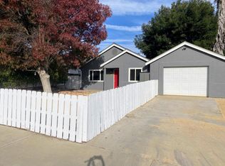 27 Lone Oak Way, Templeton, CA 93465