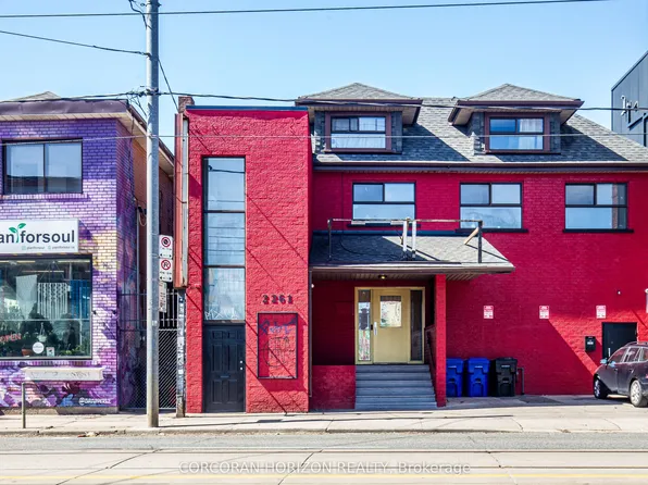 2261 Dundas St W, Toronto, ON M6R 1X6