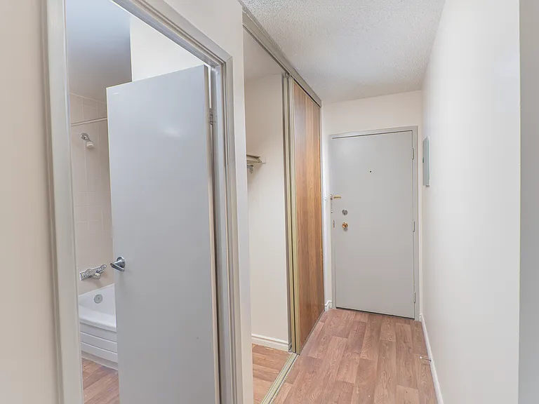 2120 Southland Dr SW — Photo 17