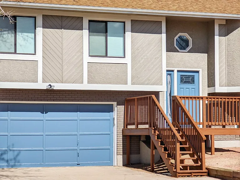 3330 Mirage Dr — Photo 7