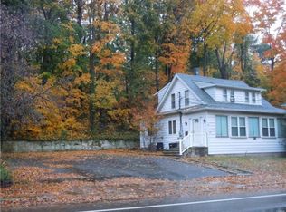 23 Oakwood Rd, Huntington, NY 11743