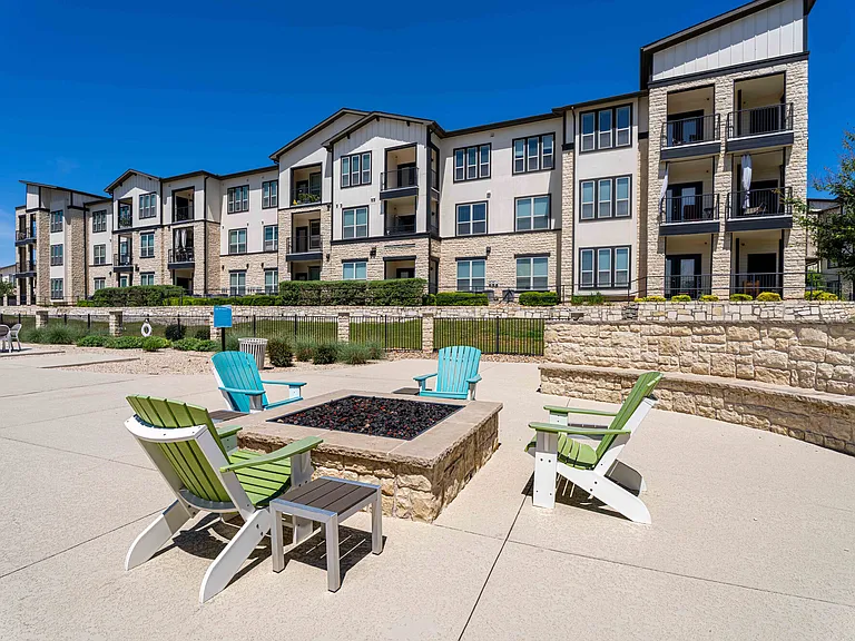 Enclave Falcon Pointe — Photo 18