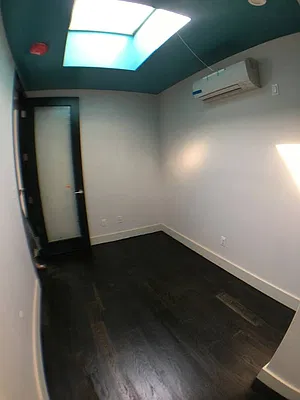 Rented by P Management | media 22