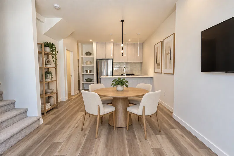 2 bed, 2.5 bath, 1000 sqft, $1,882 — Photo 3