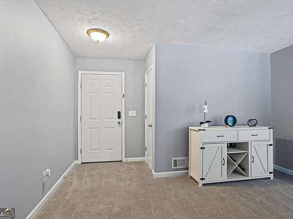 5th image of 2711 Bluffton Rd