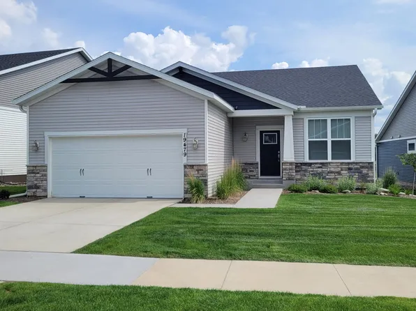 19479 102nd Pl, Rogers, MN 55374