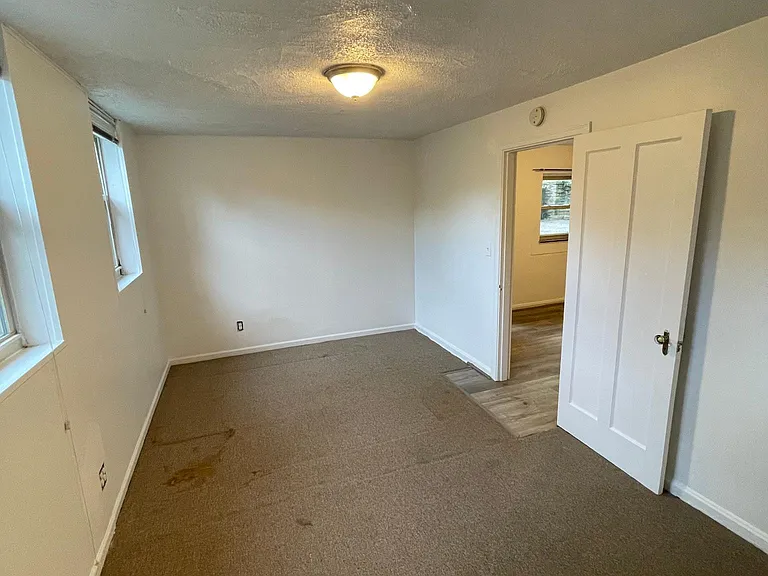 877 Ludlow Ave #5 — Photo 22
