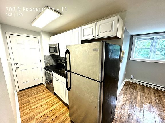 3rd image of 708 N Franklin St APT 11