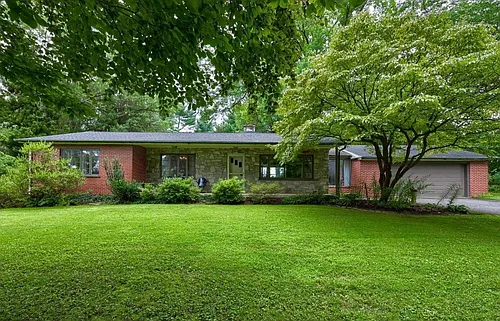 376 Arbor Rd Photo 1 376 Arbor Rd Photo 1