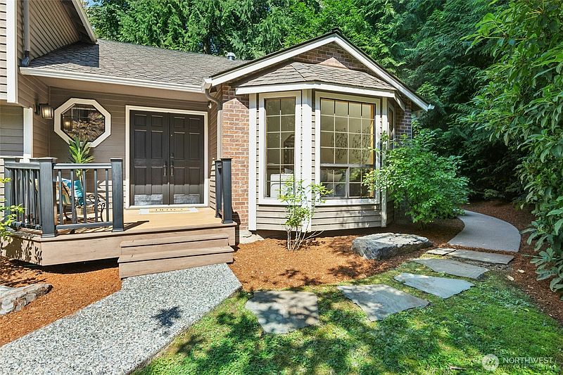 3rd image of 14818 NE 198th Street