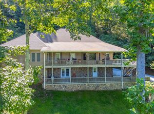 1838 Coman Rd, Franklin, NC 28734