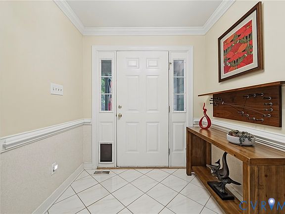 5th image of 411 Hickory Dr