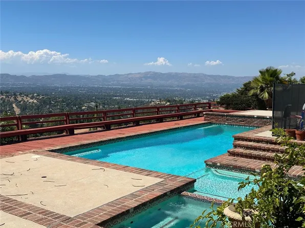 3831 Alonzo Ave, Encino, CA 91316