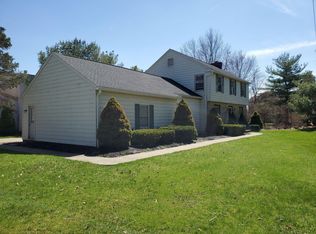 1025 Sand Run Rd, Akron, OH 44313