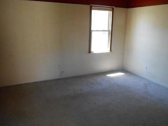 5th image of 3926 18th St