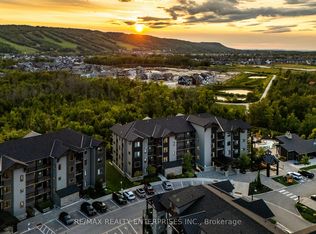 16 Beckwith Ln #404, The Blue Mountains, ON L9Y3B6