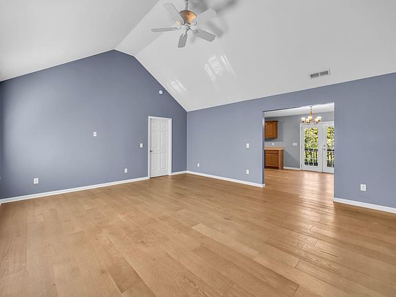 5th image of 118 Cleo Cir