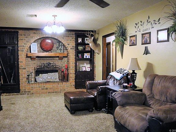 2nd image of 600 E Krebs Ave
