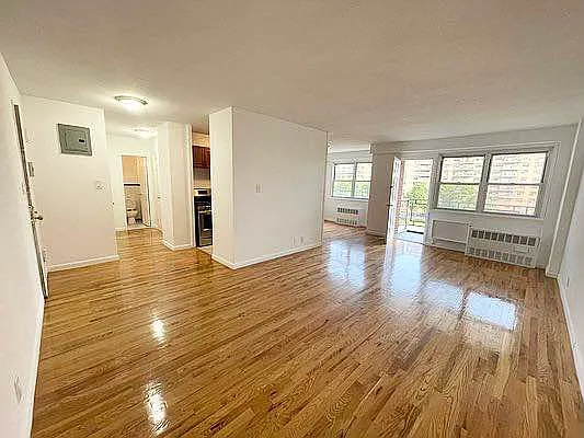 Rented by Bruma Realty LLC | media 3