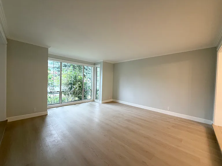 23820 SE 40th Pl — Photo 13