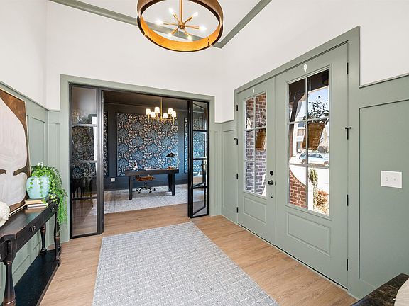 2nd image of 4545 Oakdale Rd