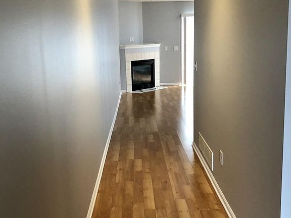 2nd image of 1765 Park Trl NE