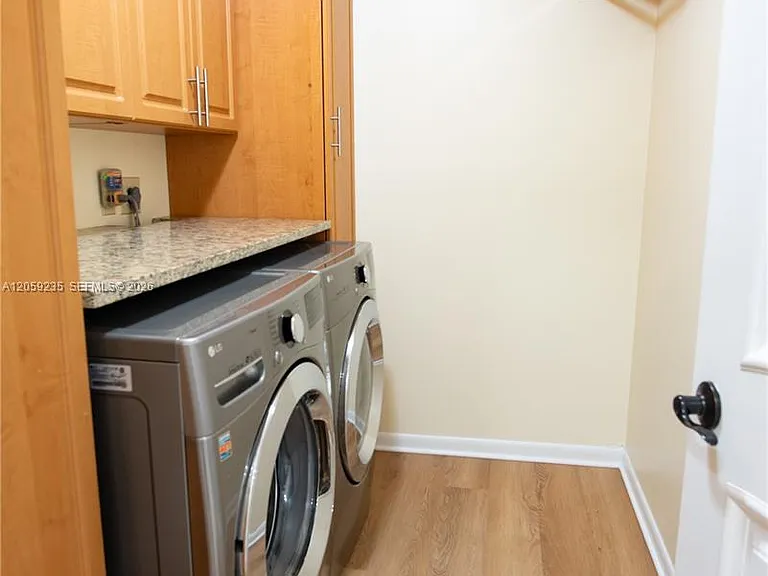 3160 Peachtree Cir — Photo 21