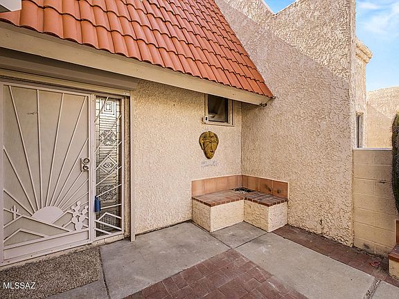 3rd image of 7891 E Roget Dr