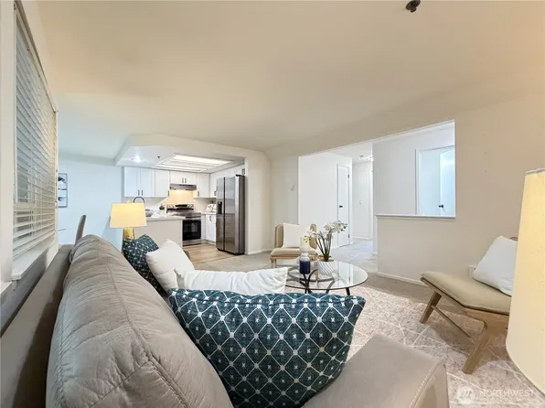 1626 Grant Avenue S #E101, Renton, WA 98055
