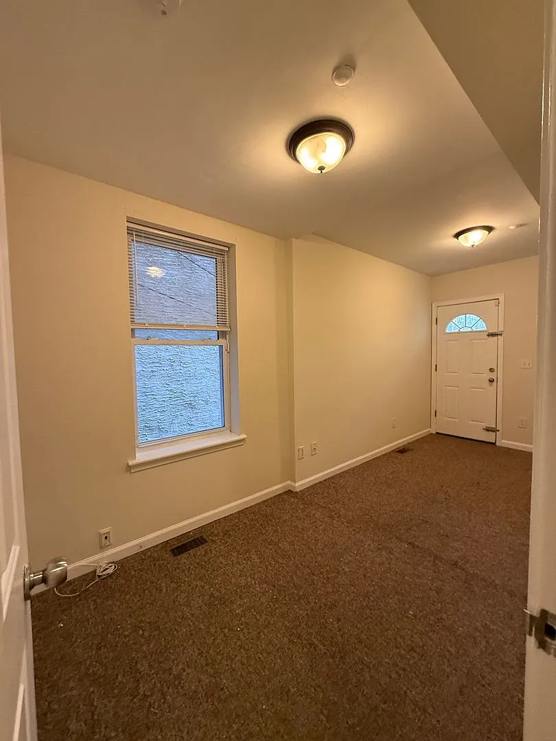 1725 W. Berks Street — Photo 3