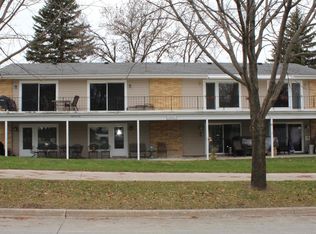 600 Hill Ave APT 4, Spirit Lake, IA 51360