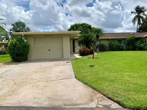 5559 Hamlet Ln, Fort Myers, FL 33919