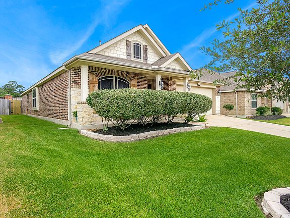 4th image of 16143 Fairway Creek Cir