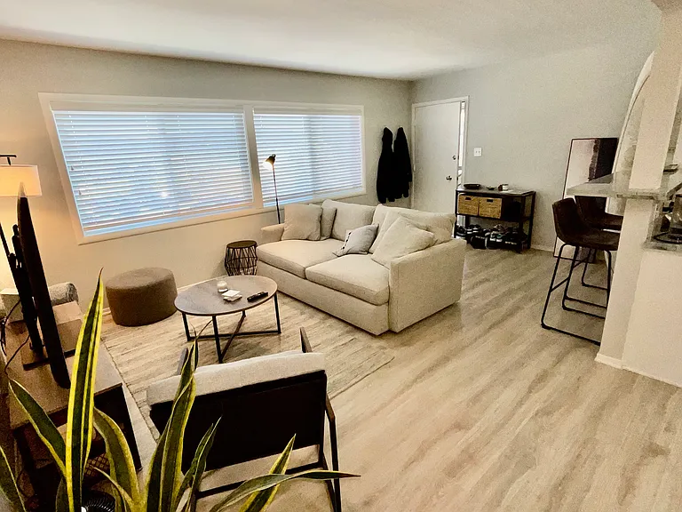 1601 Bridgeway #F — Photo 3