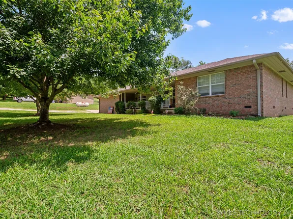 17997 S 4160th Rd, Claremore, OK 74017