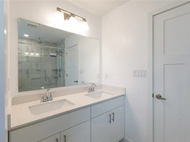 109 Mesa Dr — Photo 9