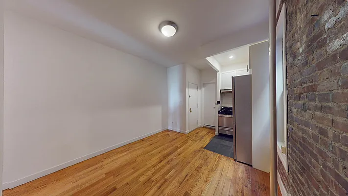 Rented by Bond New York | media 2