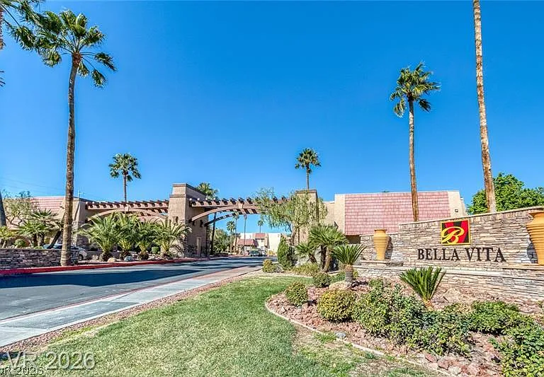 5350 River Glen Dr #298 — Photo 18